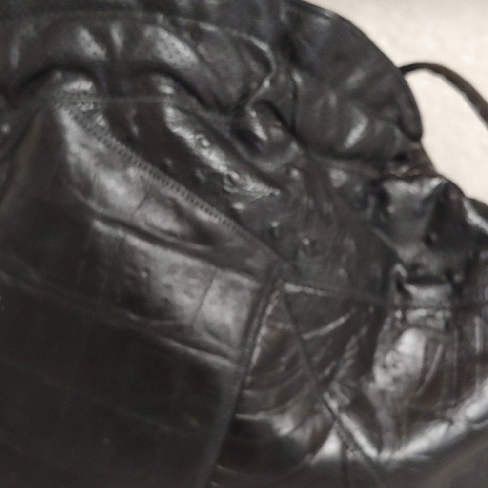 Leon's New York leather bag... Beautiful - Picture 2 of 15